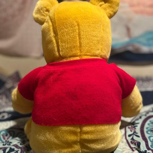 VINTAGE 1980s Winnie the Pooh Plush - Picture 3 of 6